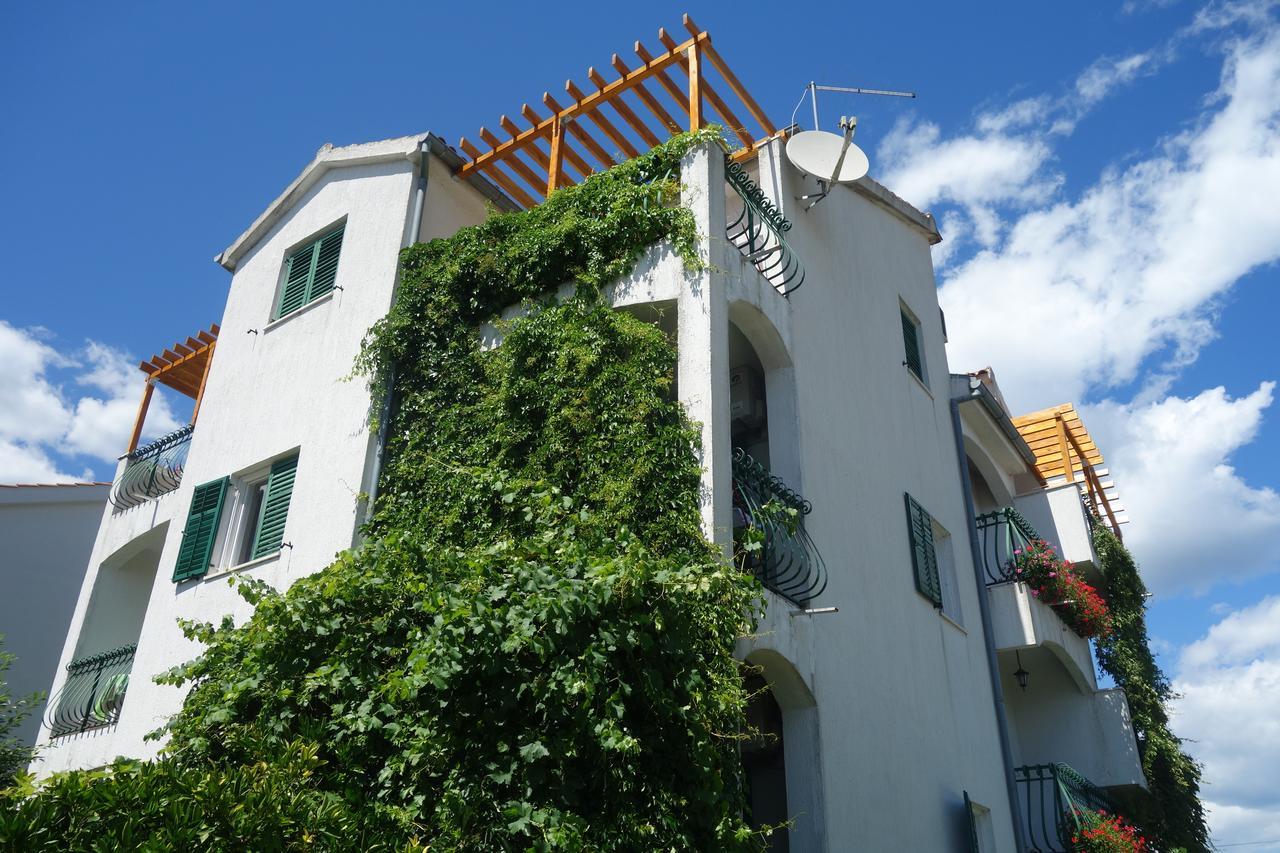 Apartments Nada Vodice Exterior foto